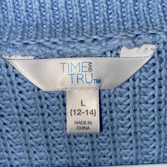 Time and Tru Cropped Sweater - Picture 3 of 5